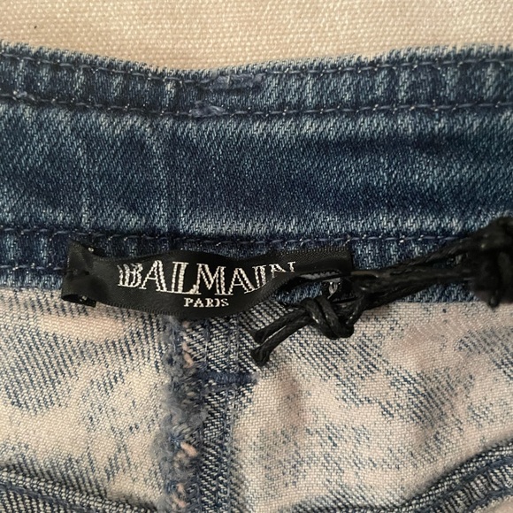 BALMAIN DENIM SHORTS- AUTHENTIC - Picture 4 of 5